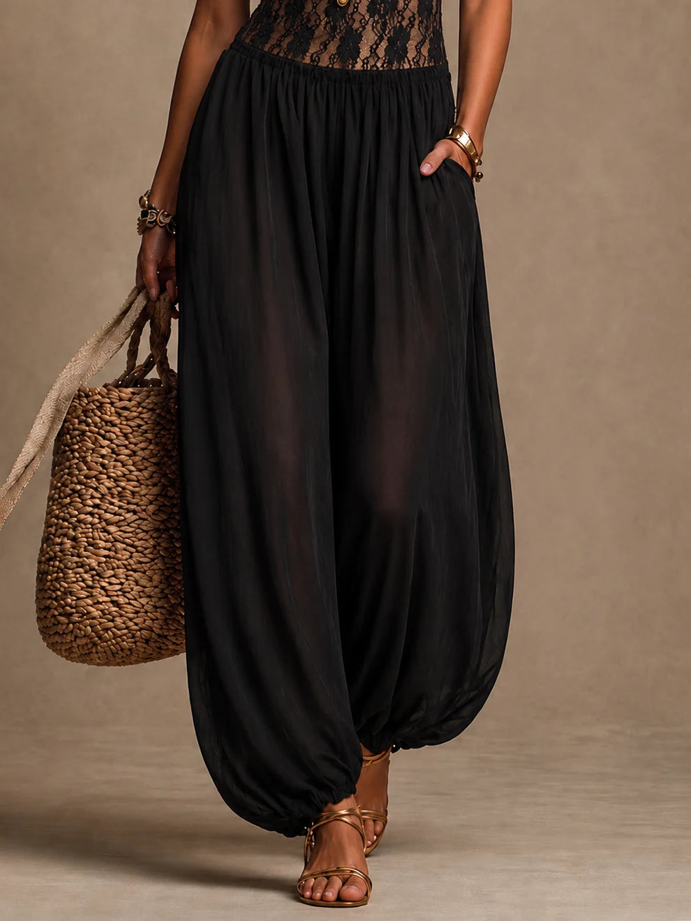 Mono halter con encaje